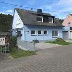 Leopold Mit Burgblick An Der Mosel Apartment *