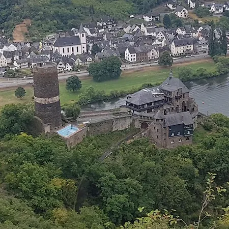 Leopold Mit Mosel- Und Burgblick
