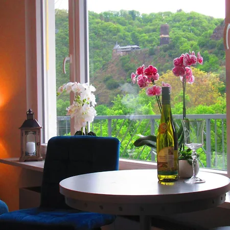 Daire Leopold Mit Burgblick An Der Mosel *