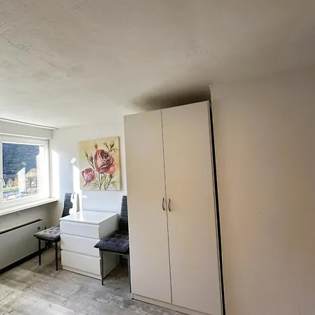 Leopold Mit Burgblick An Der Mosel Apartmán *