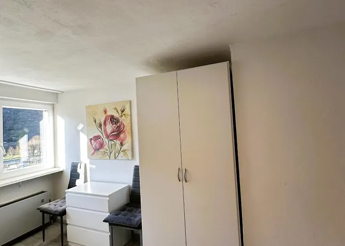 Leopold Mit Burgblick An Der Mosel Apartamento *