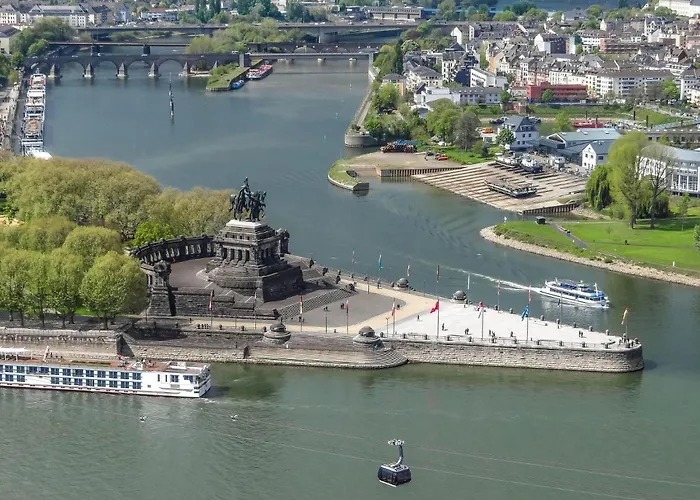 Apartamento Leopold Mit Burgblick An Der Mosel